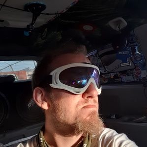 Meet your Posher, Jeremy